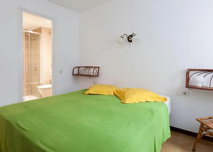 Апартаменты Lets Holidays Sea Views On The 3 Тосса-де-Мар